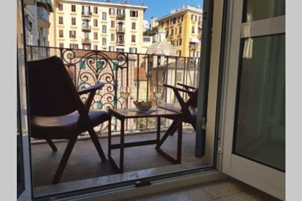 Appartamento Casa Rétro. Historic center - La Spezia Esterno foto