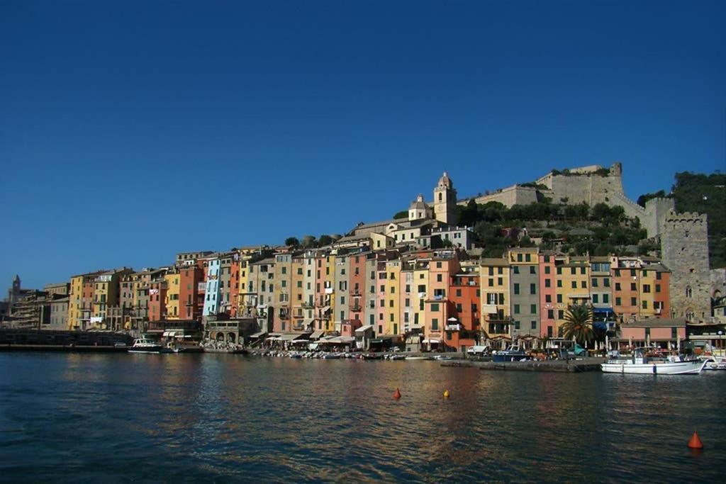 Appartamento Casa Rétro. Historic center - La Spezia Esterno foto